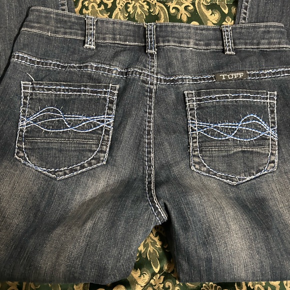 Cowgirl tuff dejan blue barbwire jeans - Picture 3 of 5